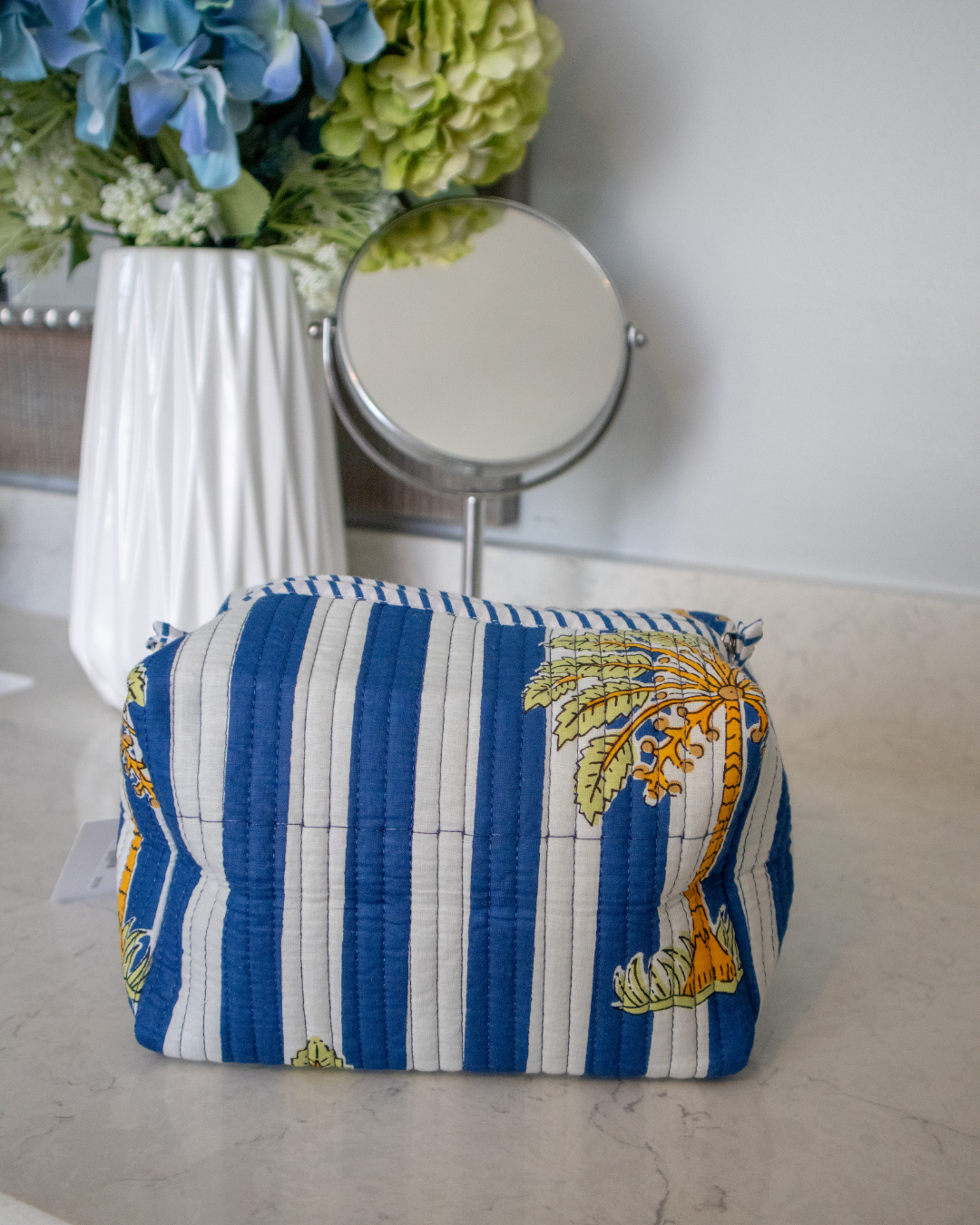 Quilted Saylor Rae Makeup Bag - Navy Palms