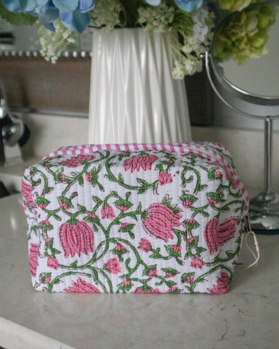 Quilted Saylor Rae Makeup Bag - Rosey