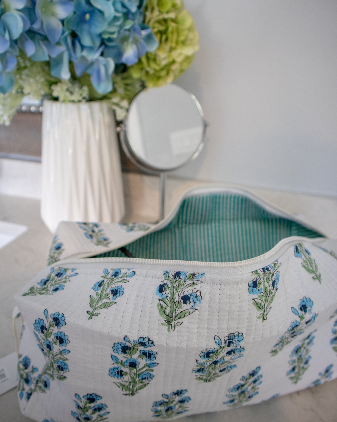 Quilted Saylor Rae Hair Tools Bag - Blue Lavender
