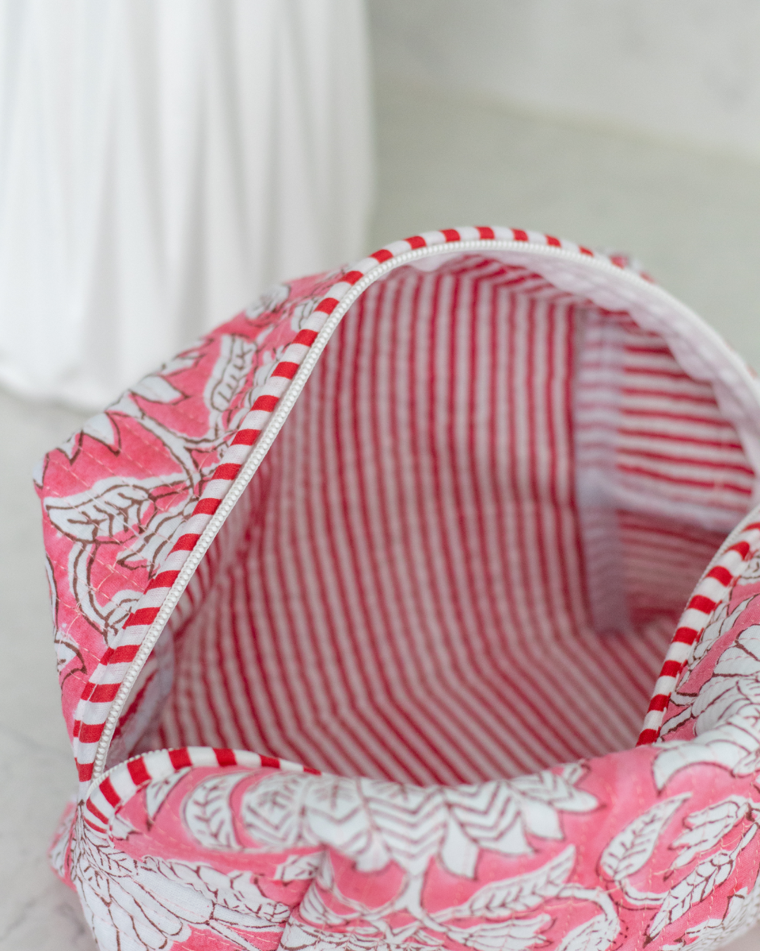 Quilted Saylor Rae Makeup Bag - Pink Vines