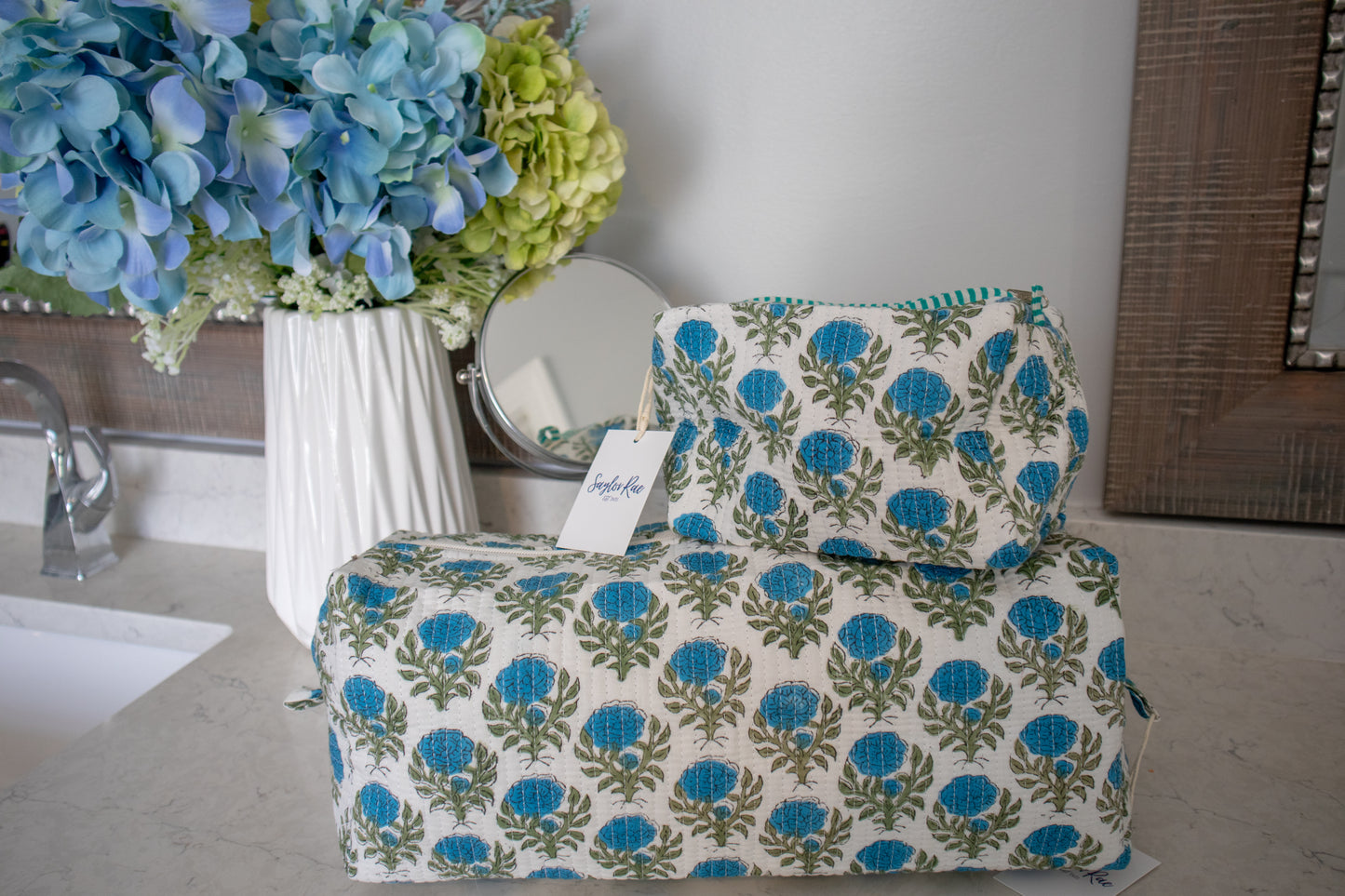 Cape Harbor Makeup Bag